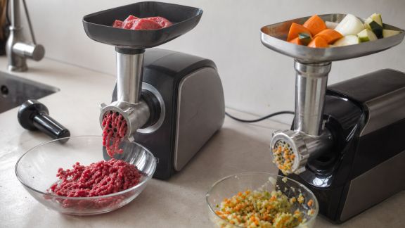 Sélection de hachoirs électriques pour des farces et préparations gourmandes