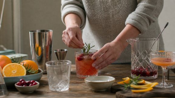 Organiser un atelier cocktails à la maison pour Noël
