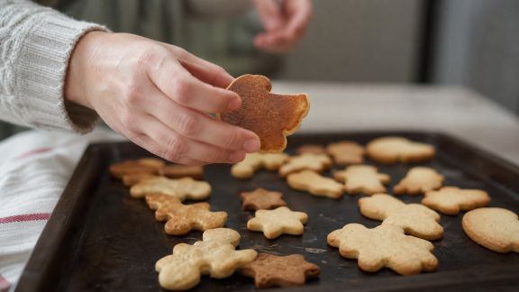 Comment tester la cuisson des biscuits de Noël sans se tromper
