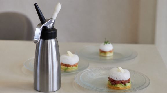 Machines à espuma : peut-on les utiliser pour sublimer vos entrées de fête ?
