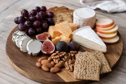 Créer un plateau de fromages festif et sans gluten : idées d’accompagnements et de présentation