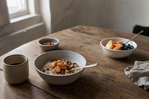 Bols gourmands pour les petits déjeuners d’hiver
